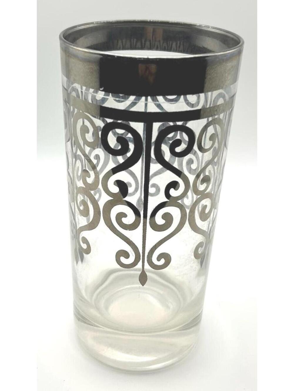 Dorothy Thorpe Platinum Band Scroll Cocktail Glass - Picture 1 of 9